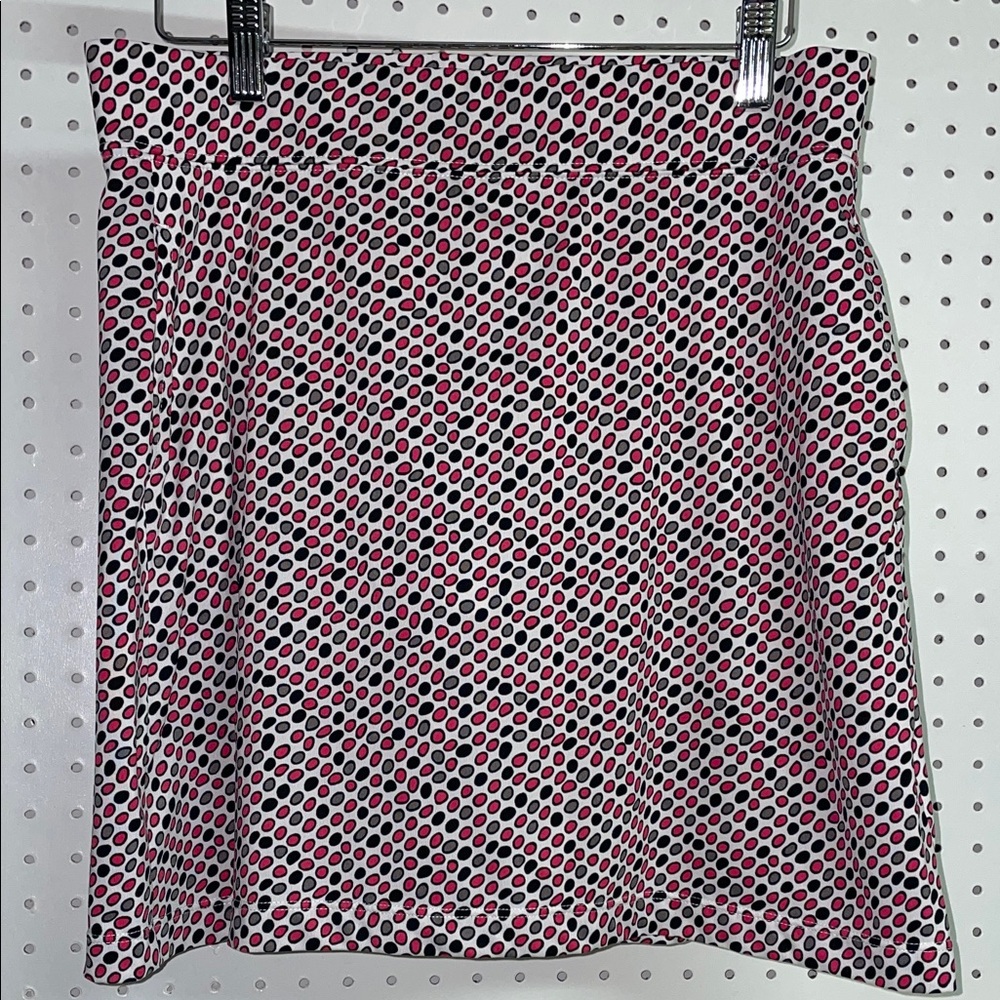 Links Edition Golf A-Line Skorts with Black, Pink, & White Dots Size Medium.